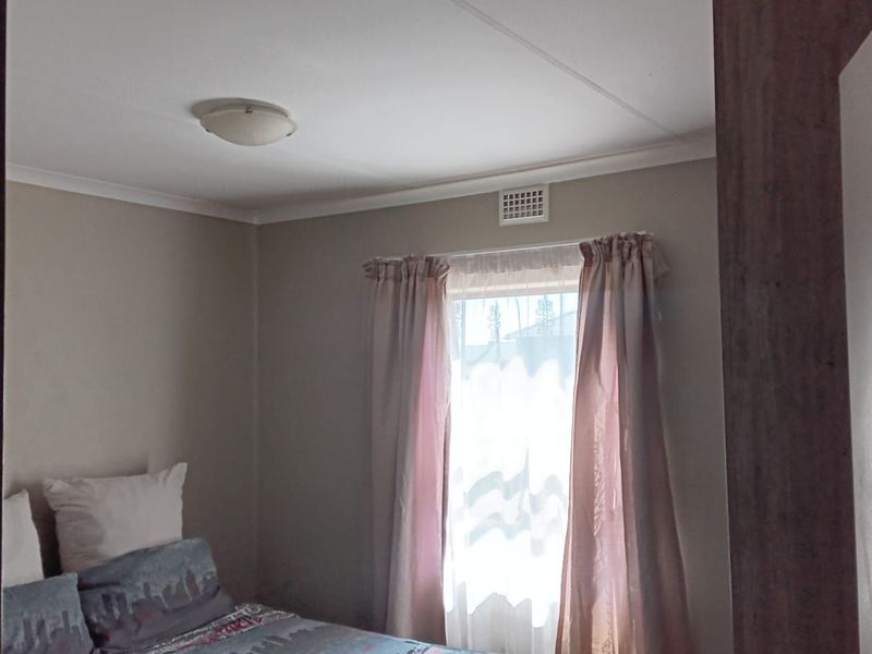 Apartment For Sale in Heuweloord - Photo 6