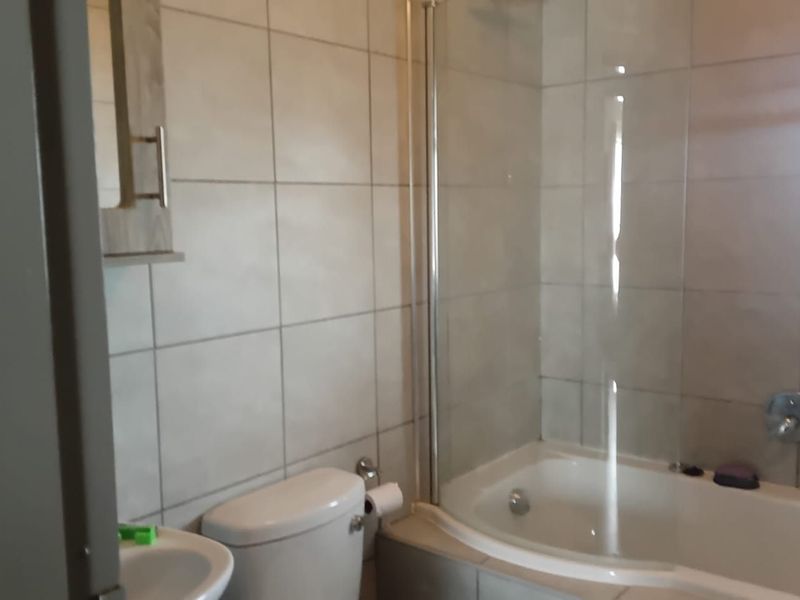 Apartment For Sale in Heuweloord - Photo 10