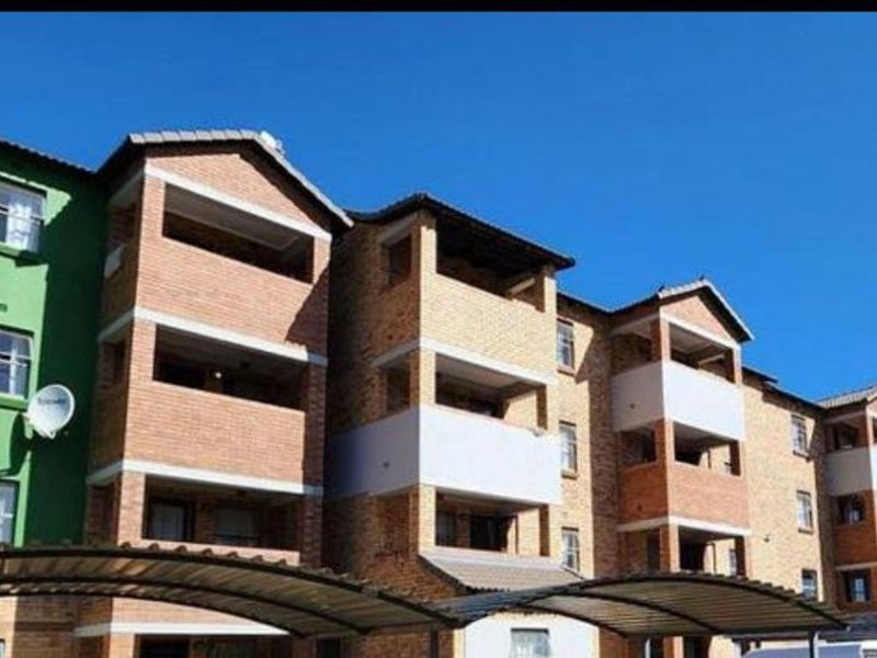 Apartment For Sale in Heuweloord - Photo 2
