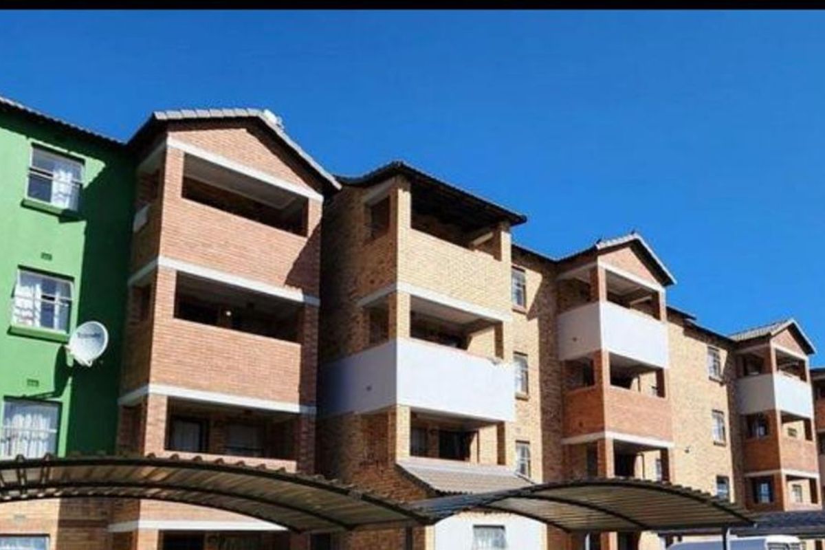 Apartment For Sale in Heuweloord - Photo 2