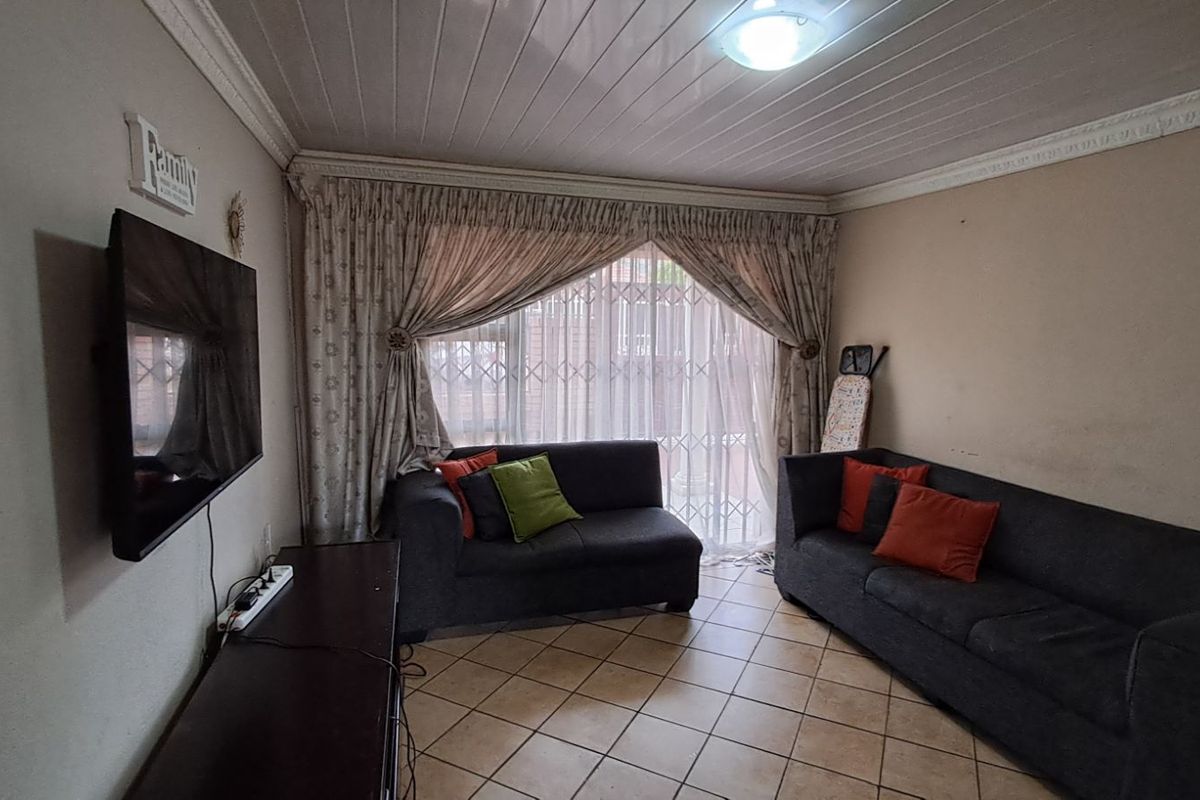 House For Sale in Philip Nel Park - Photo 5