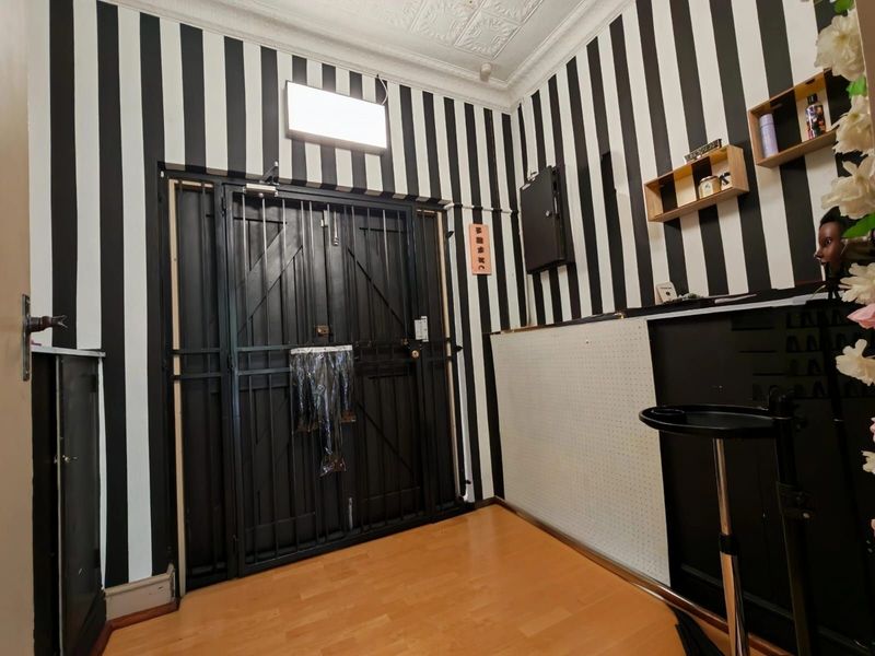 Retail For Sale in Northmead - Photo 4