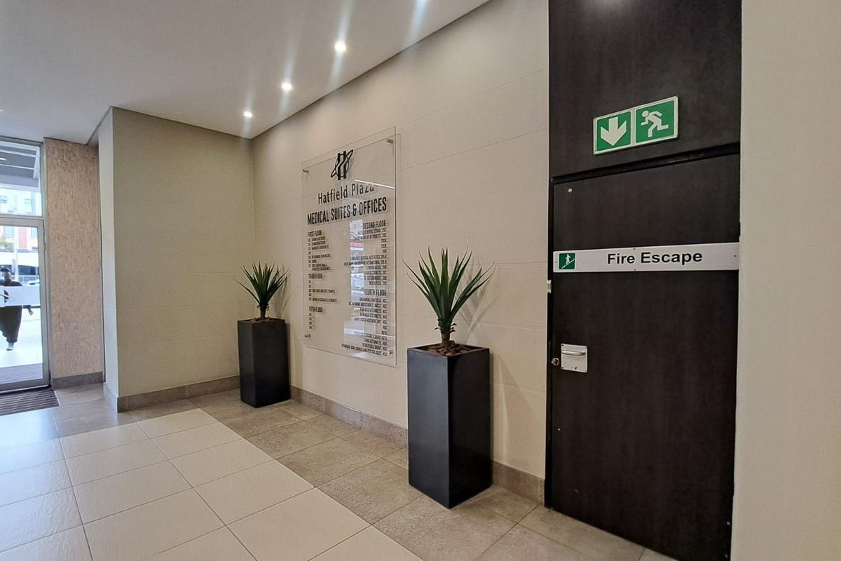 Commercial To Rent in Hatfield - Photo 3