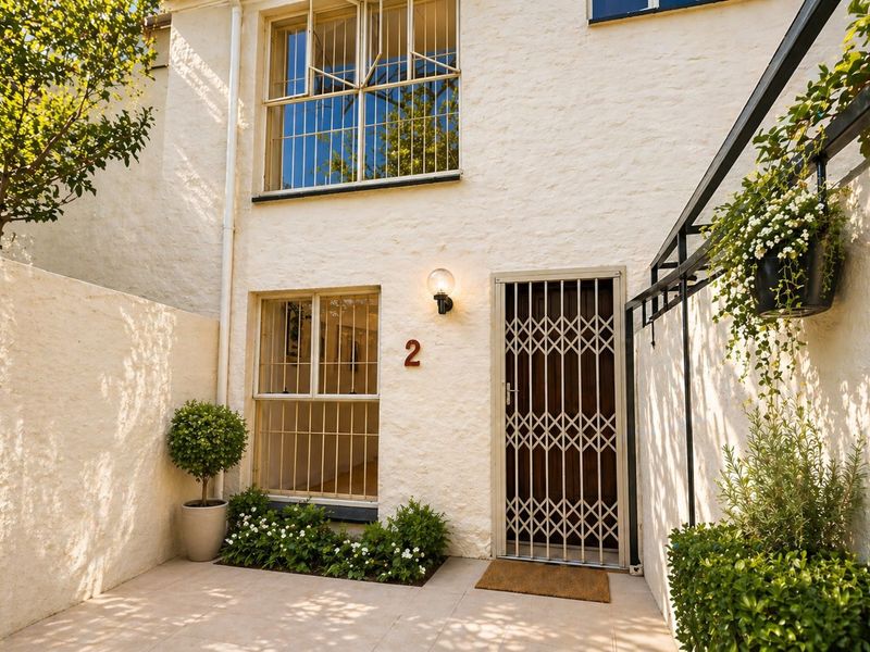 Townhouse For Sale in Sunnyside - Photo 6