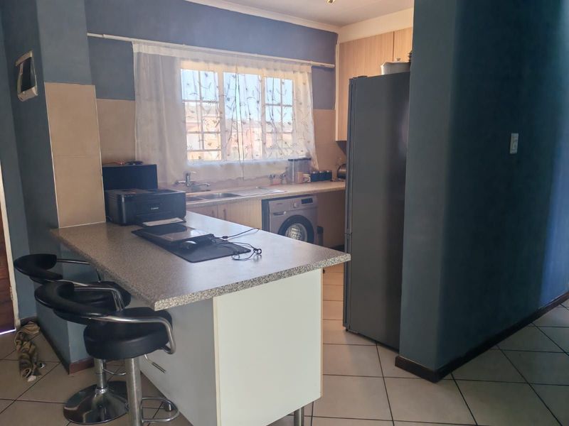 Apartment To Rent in Monavoni - Photo 3