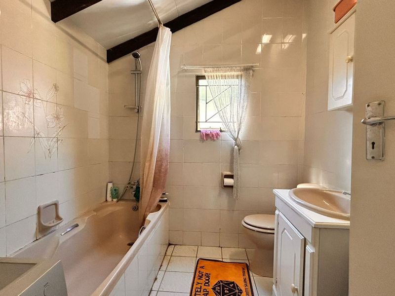 Apartment To Rent in Robin Hills - Photo 8