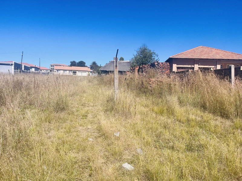 House For Sale in Kinross - Photo 3