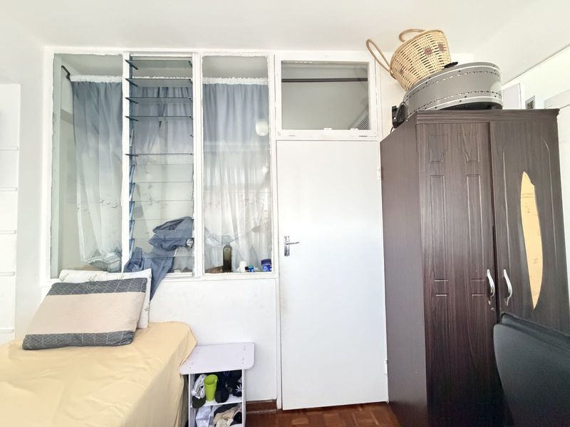 Apartment For Sale in North Beach - Photo 8