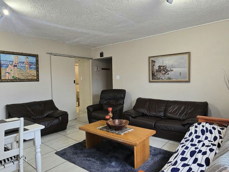 Apartment To Rent in Hartenbos Central - Photo 2