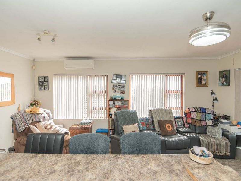 House For Sale in Miramar - Photo 10