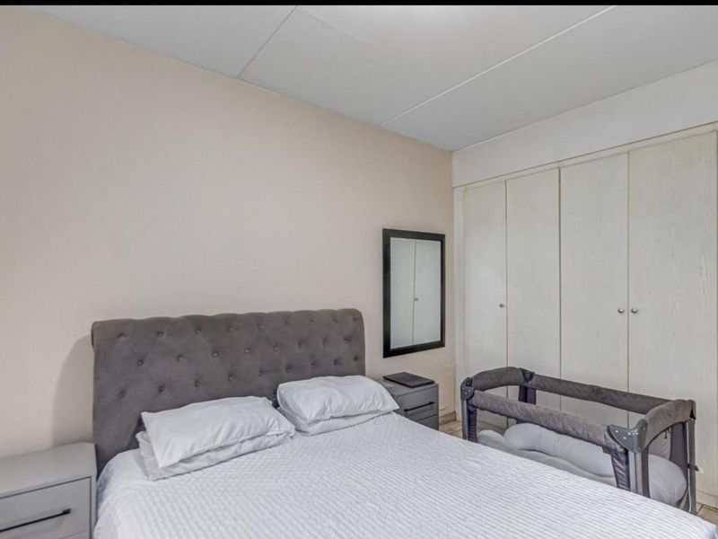 Apartment To Rent in Sundowner - Photo 10