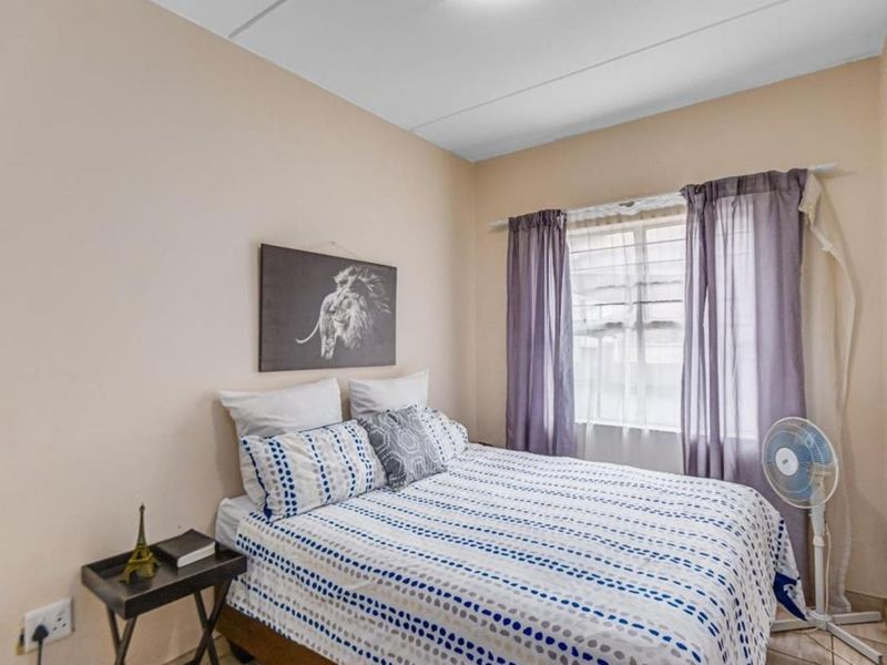 Apartment To Rent in Sundowner - Photo 7