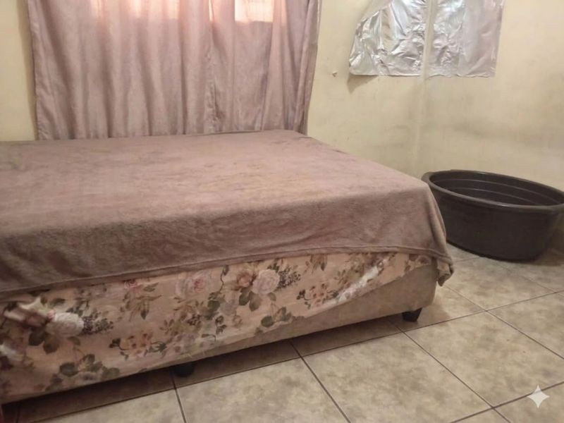 House For Sale in Soshanguve Ext - Photo 9