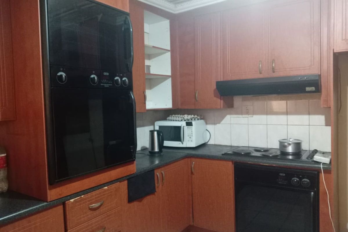 House For Sale in Soshanguve Ext - Photo 5