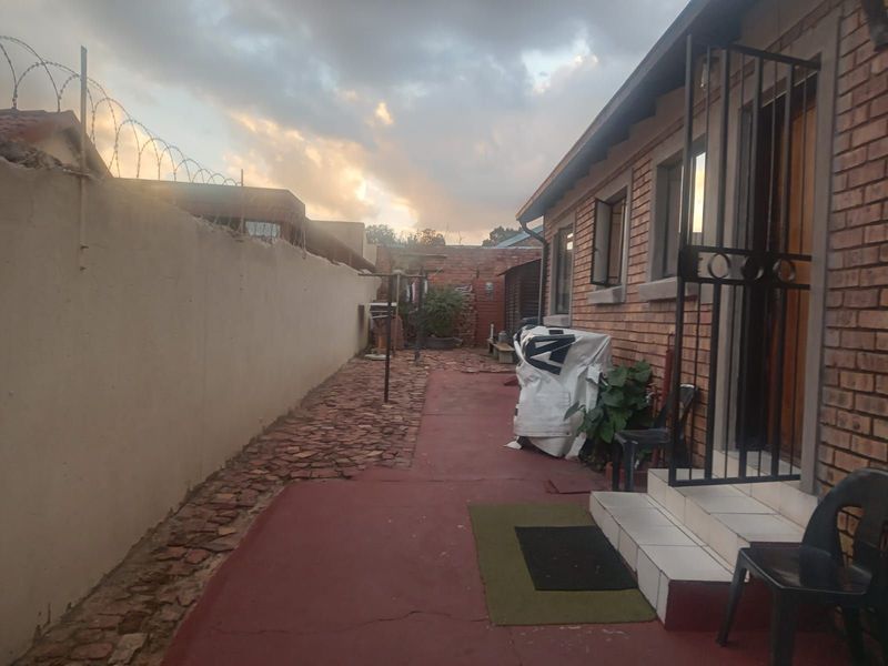 House For Sale in Philip Nel Park - Photo 10