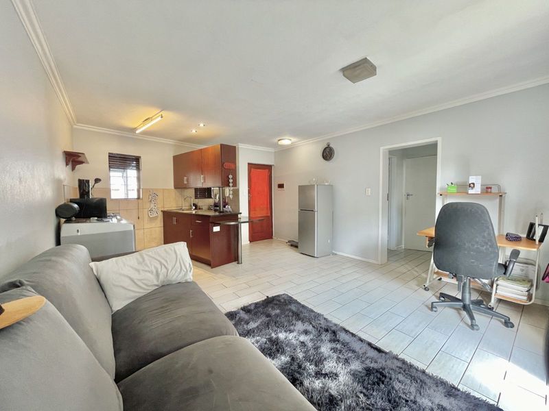 Apartment For Sale in Riviera - Photo 5