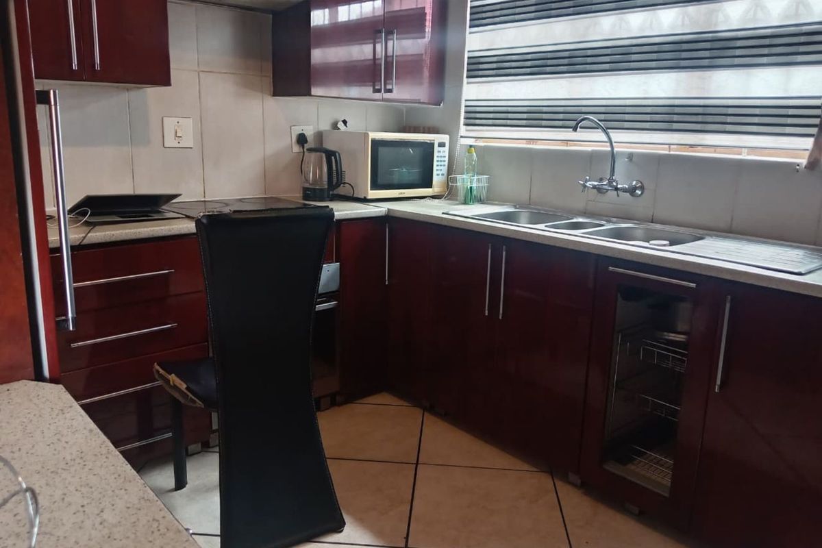 House For Sale in Soshanguve Ext - Photo 5