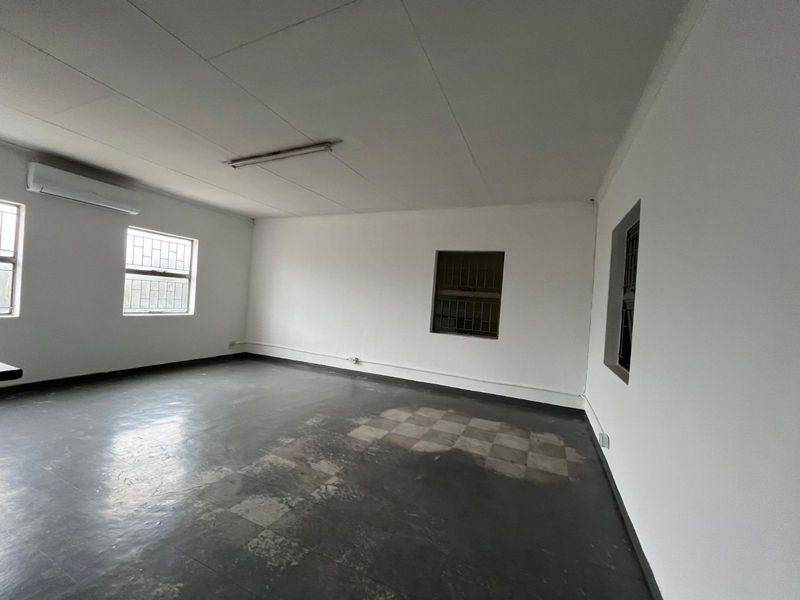 Industrial To Rent in Silvertondale - Photo 5