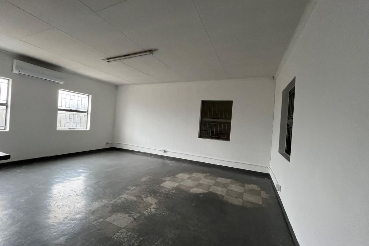 Industrial To Rent in Silvertondale - Photo 5