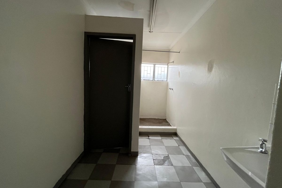 Industrial To Rent in Silvertondale - Photo 3