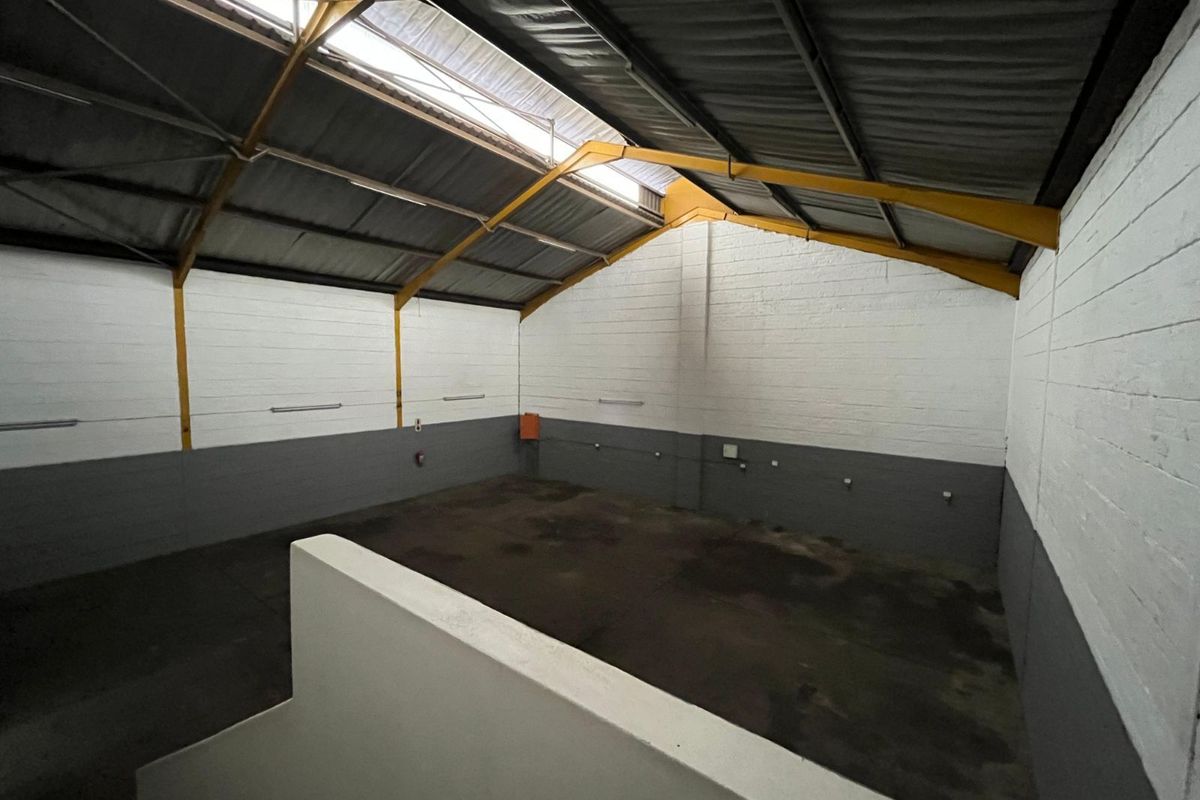 Industrial To Rent in Silvertondale - Photo 5