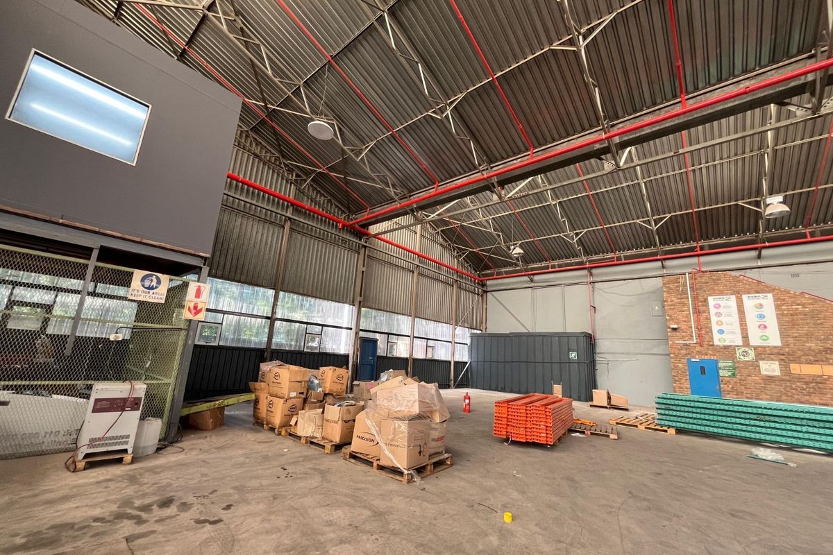 Industrial To Rent in Clayville - Photo 5