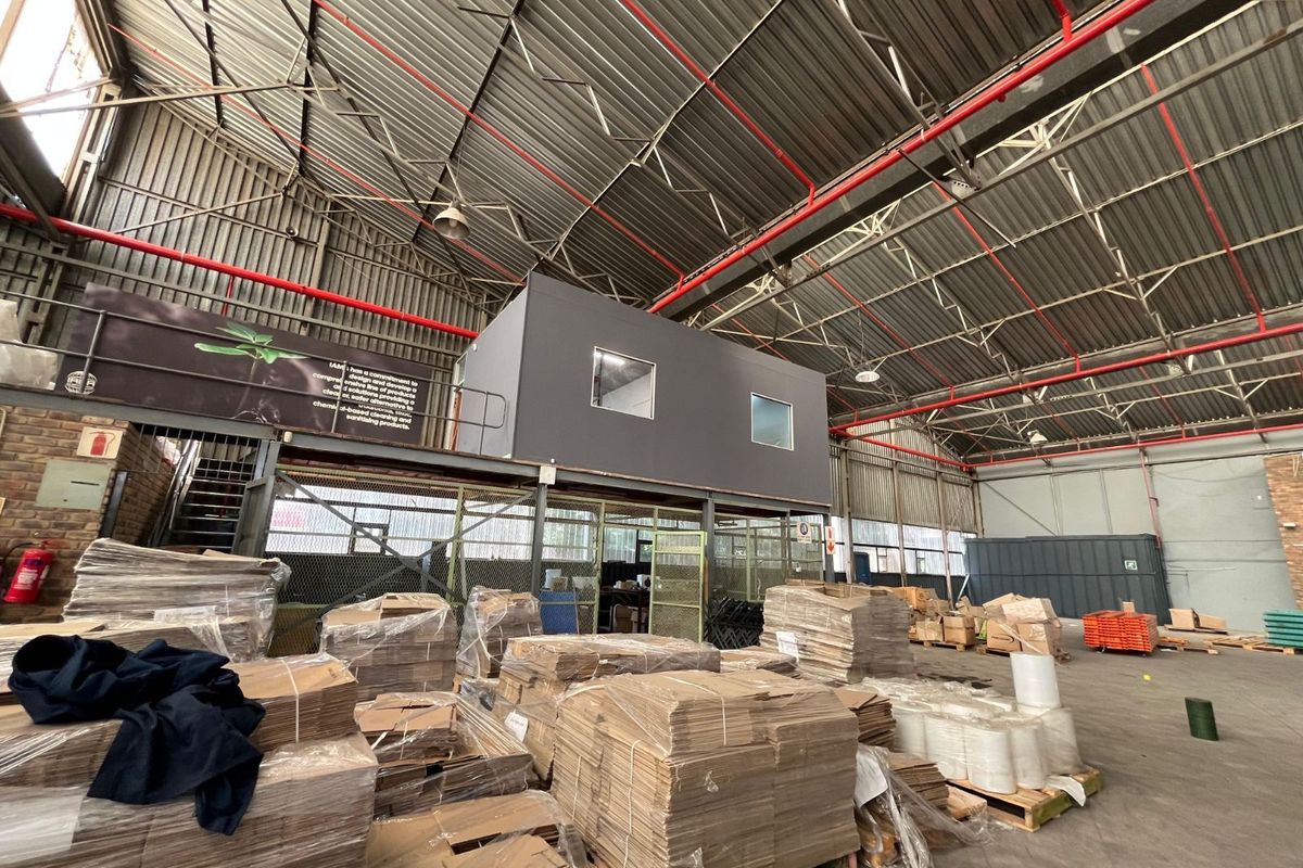 Industrial To Rent in Clayville - Photo 3