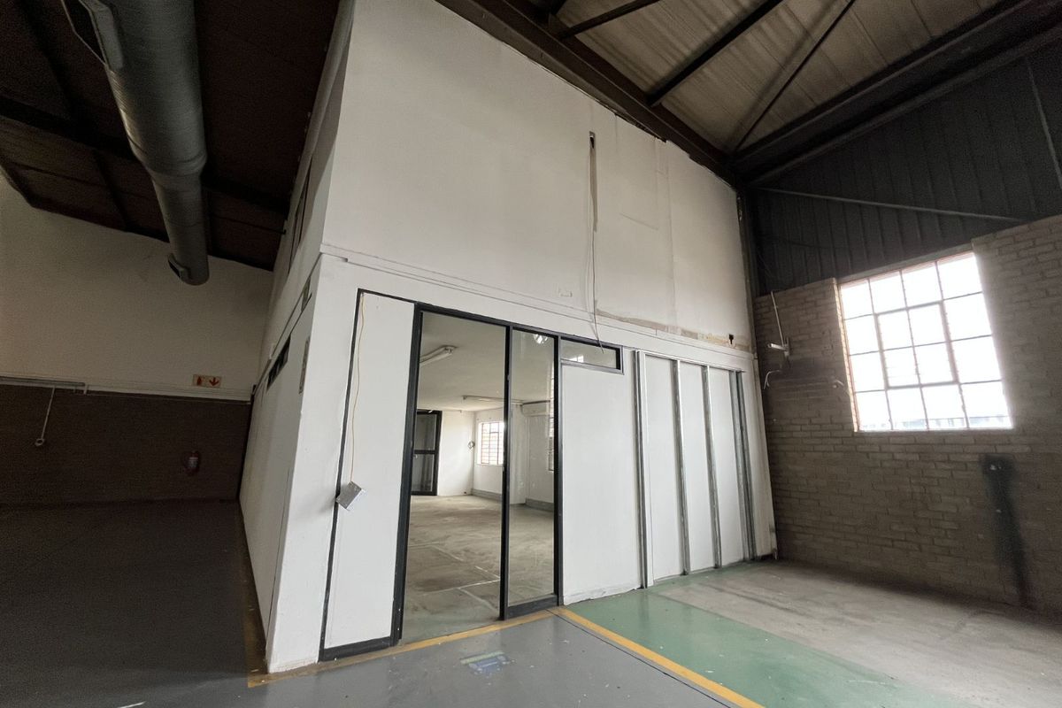 Industrial To Rent in Samrand Business Park - Photo 2