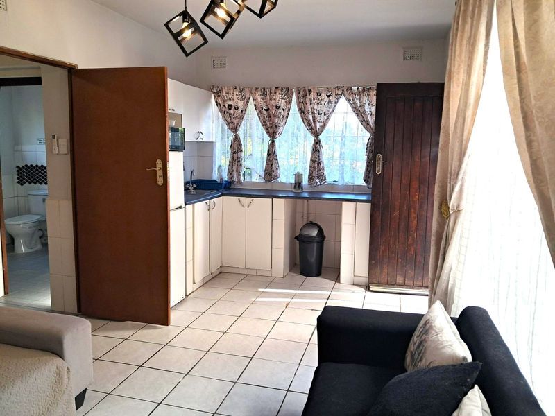 Apartment To Rent in Escombe - Photo 6