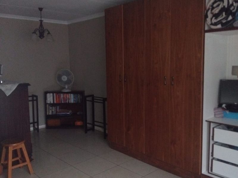 House For Sale in Albertville - Photo 4
