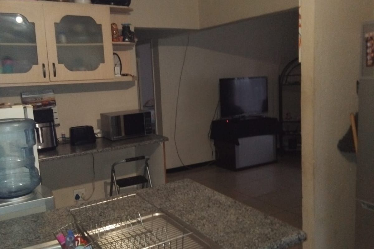 House For Sale in Albertville - Photo 2