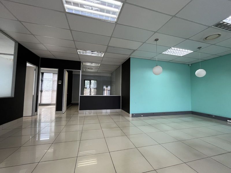 Office To Rent in Route 21 Business Park - Photo 5