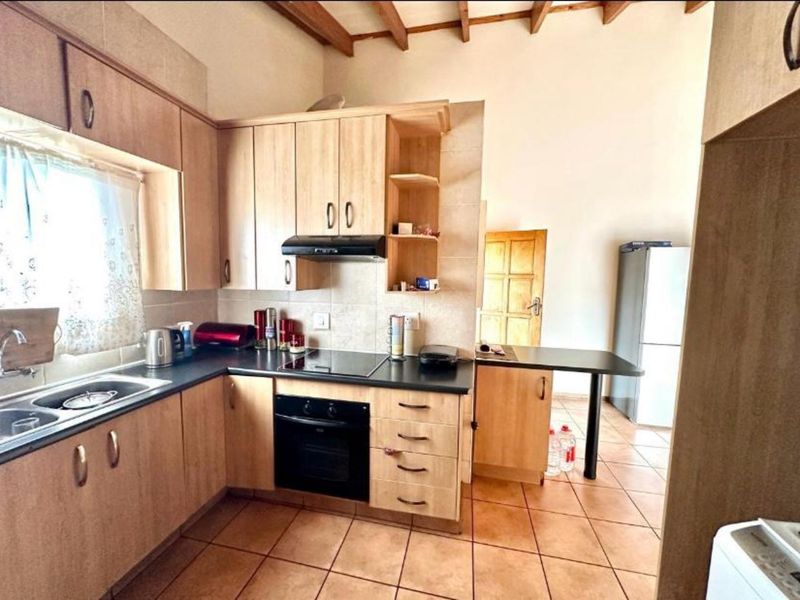 House To Rent in Reyno Ridge - Photo 8