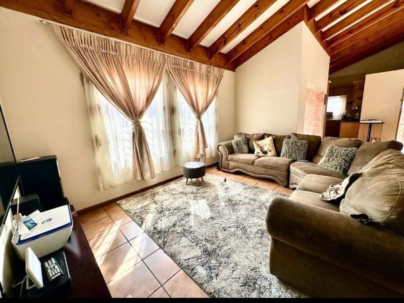 House To Rent in Reyno Ridge - Photo 7