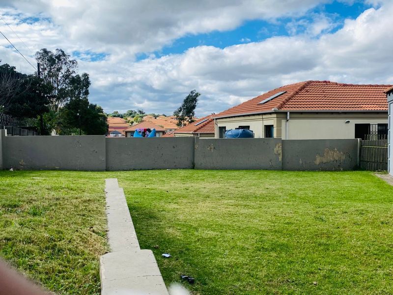 House To Rent in Jackaroo Park - Photo 5