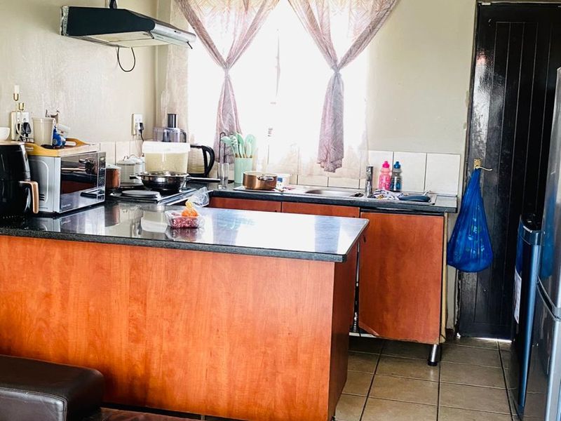 House For Sale in Jackaroo Park - Photo 9