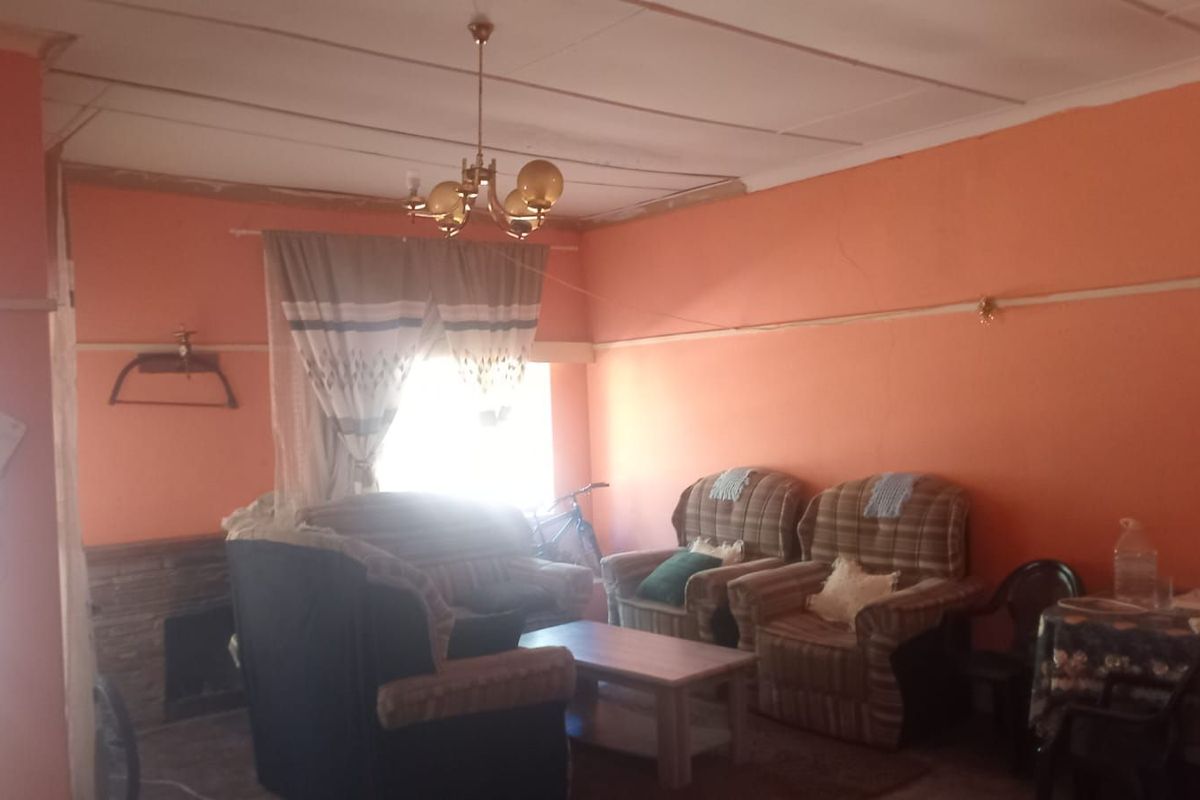 House For Sale in Viljoenskroon Central - Photo 5