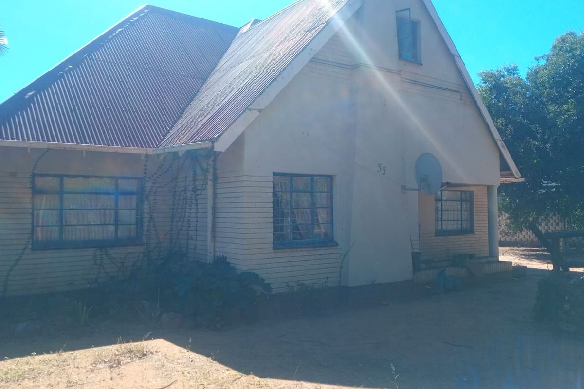 House For Sale in Viljoenskroon Central - Photo 2