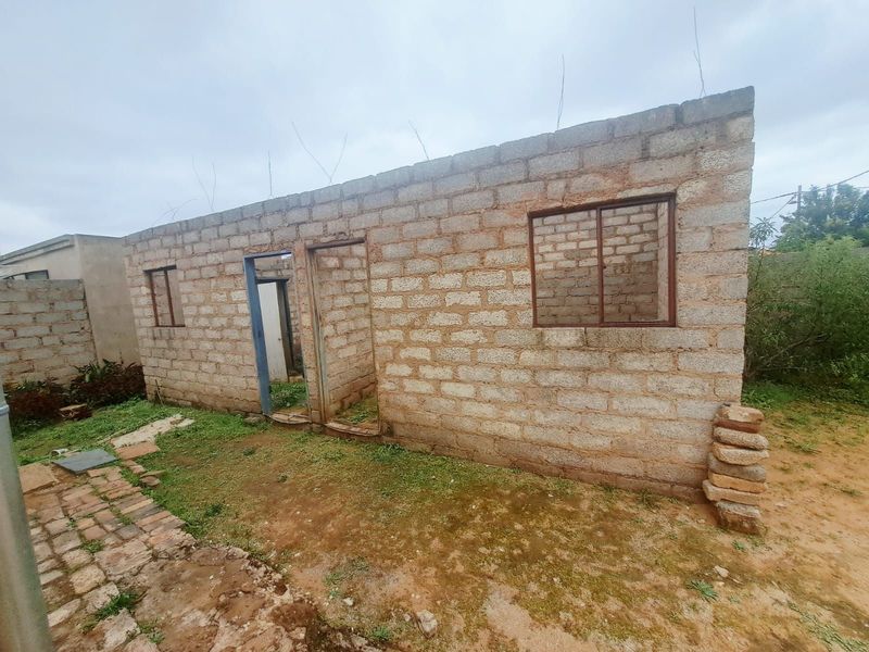 House For Sale in Mamelodi East - Photo 2