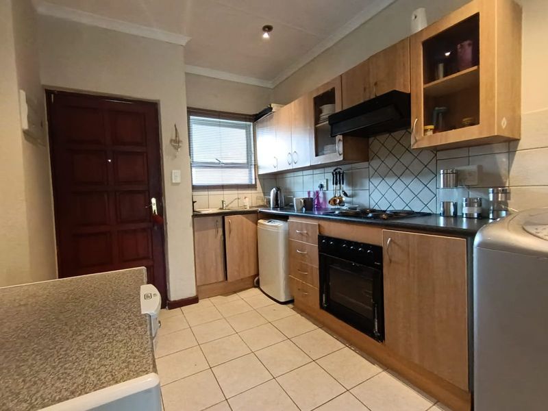 Apartment For Sale in Ferndale - Photo 2