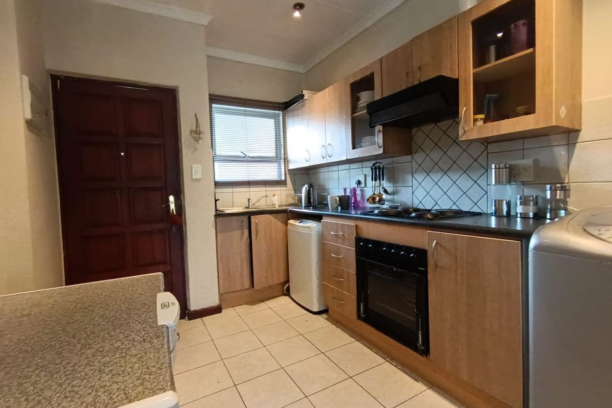 Apartment For Sale in Ferndale - Photo 2