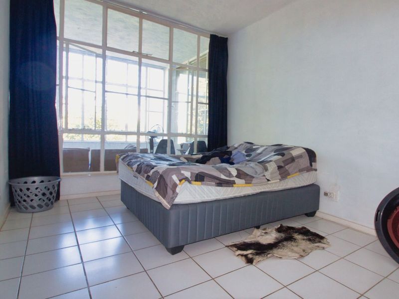 Apartment For Sale in Bramley - Photo 10