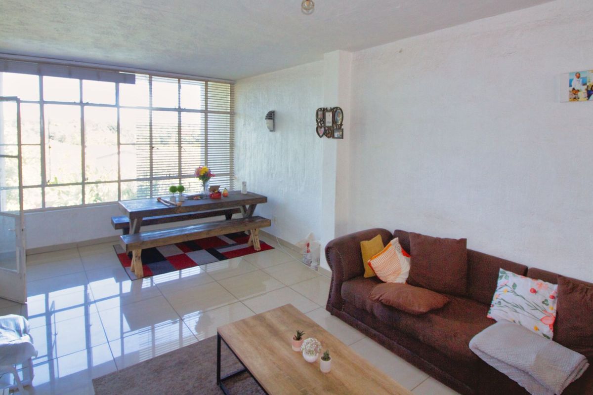 Apartment For Sale in Bramley - Photo 3