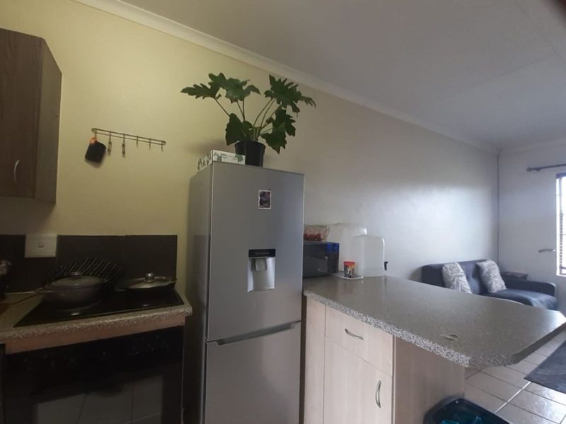 Apartment For Sale in Amberfield - Photo 8