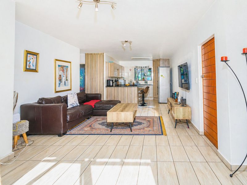 Apartment For Sale in Honeydew - Photo 3