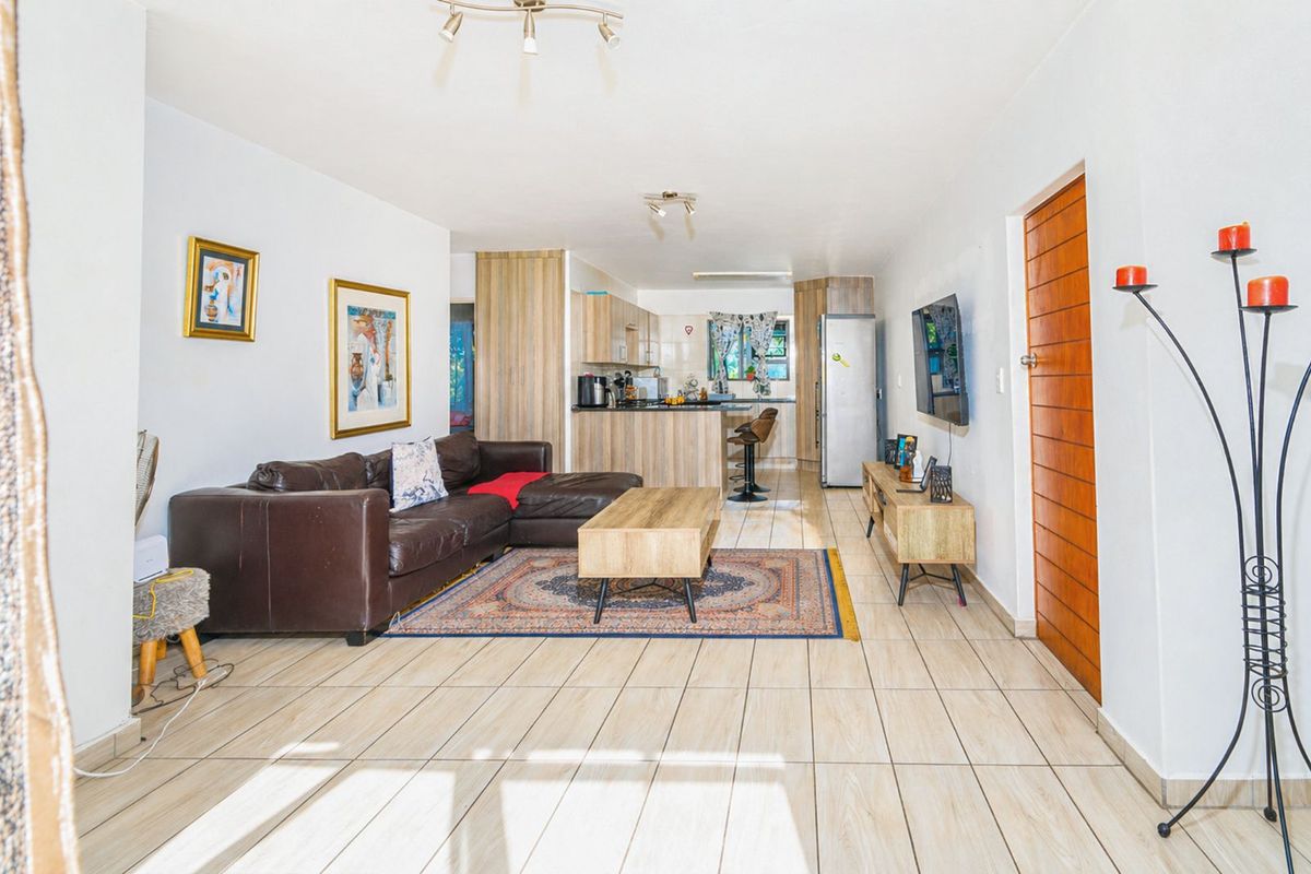 Apartment For Sale in Honeydew - Photo 3