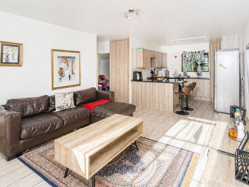 Apartment For Sale in Honeydew - Photo 6