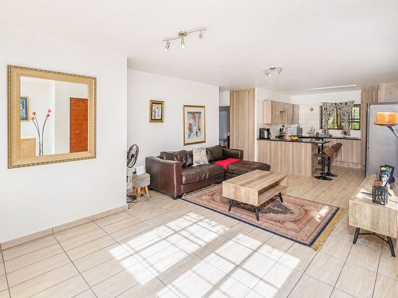 Apartment For Sale in Honeydew - Photo 4