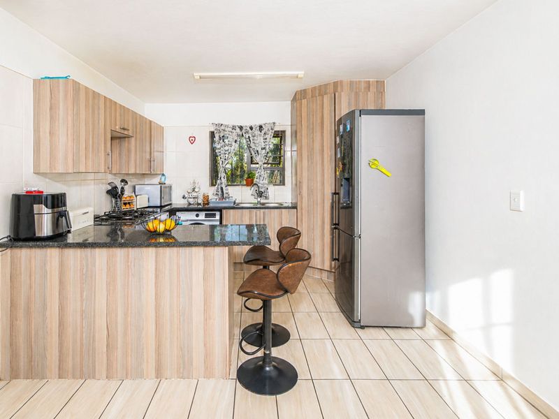 Apartment For Sale in Honeydew - Photo 10