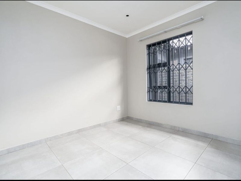 House For Sale in Secunda Central - Photo 5